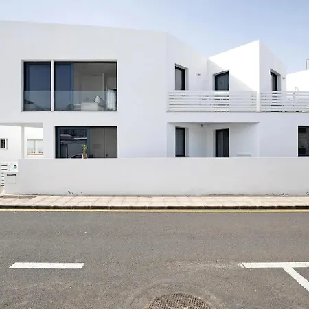 Casa Anclada En 아리에타